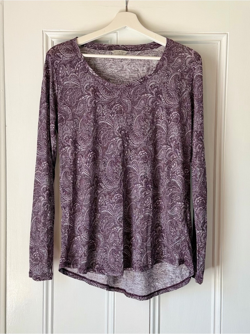 Lucky Brand Purple Paisley Womens Boho Long Sleeve Top Size L Shirt Scoop Neck